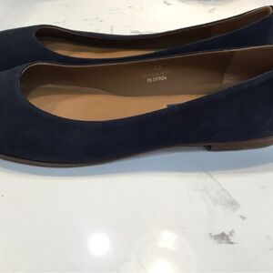 Margaux Blue suede Italian shoes women’s size 38w US 7.5-8